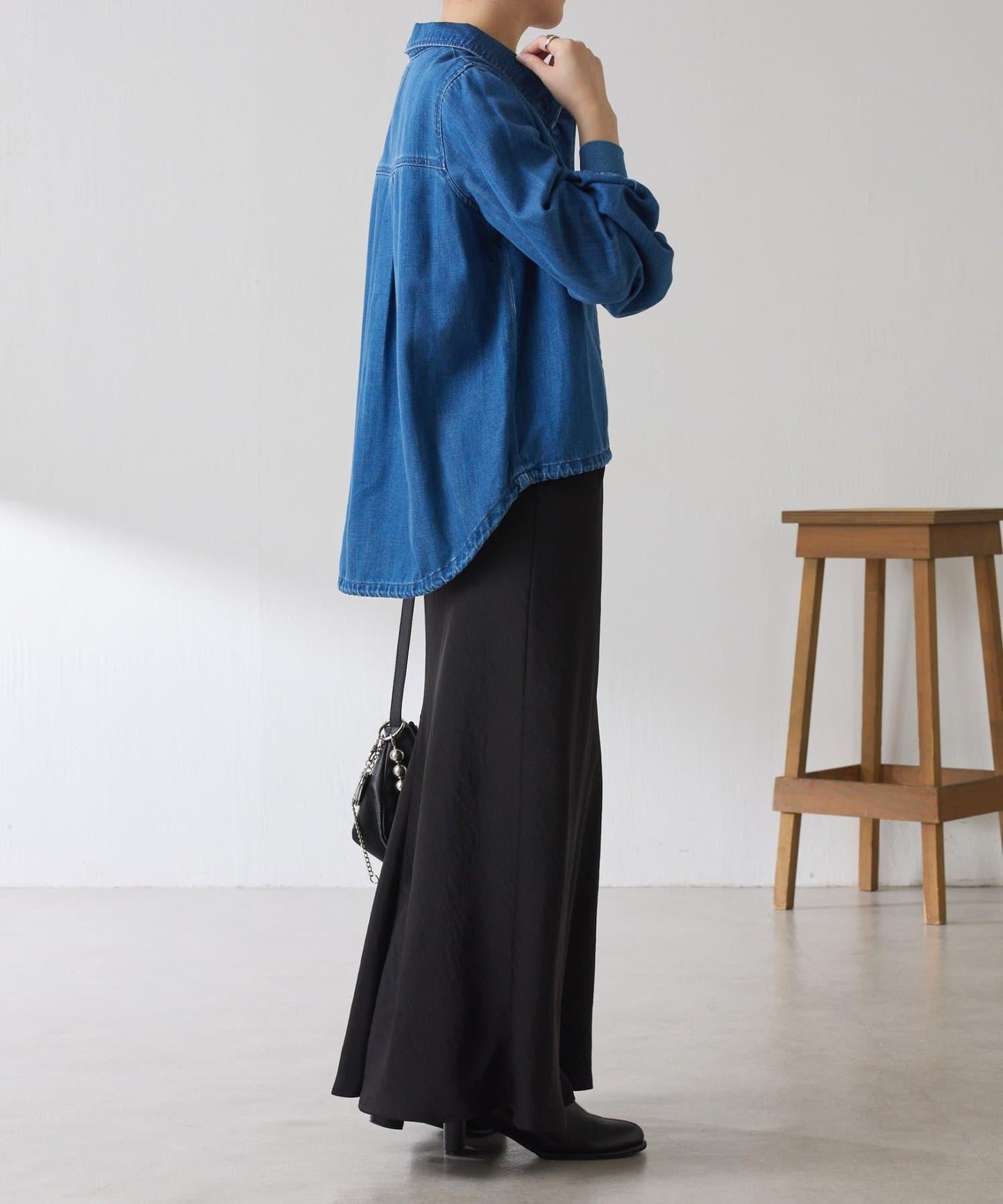 【可自由搭配】Q.anos 抽繩立領牛仔襯衫