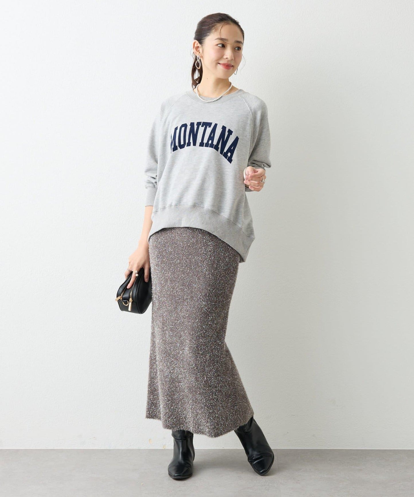 造型點睛之選 軟質長毛背部開衩修身半身裙