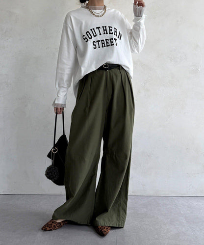 植絨字母疊穿上衣