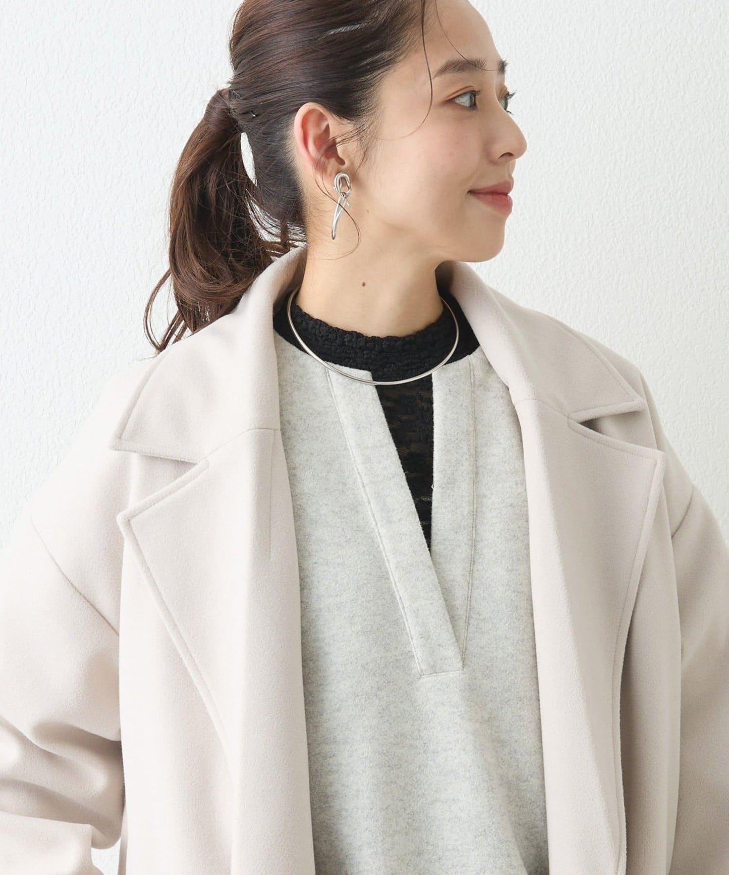 大人可愛◎彈力蕾絲高領套頭衫