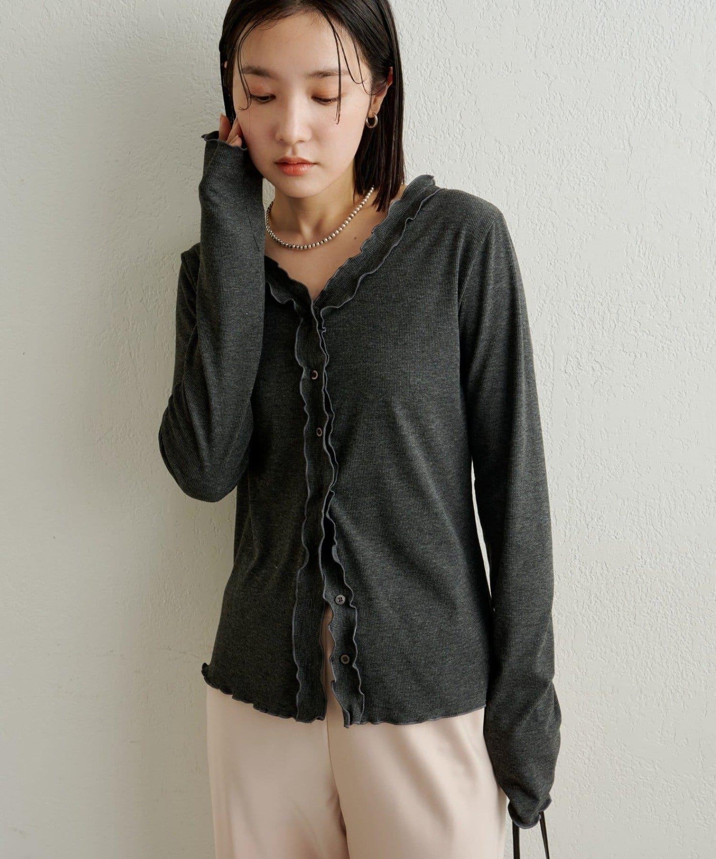 荷葉邊羅紋開衫