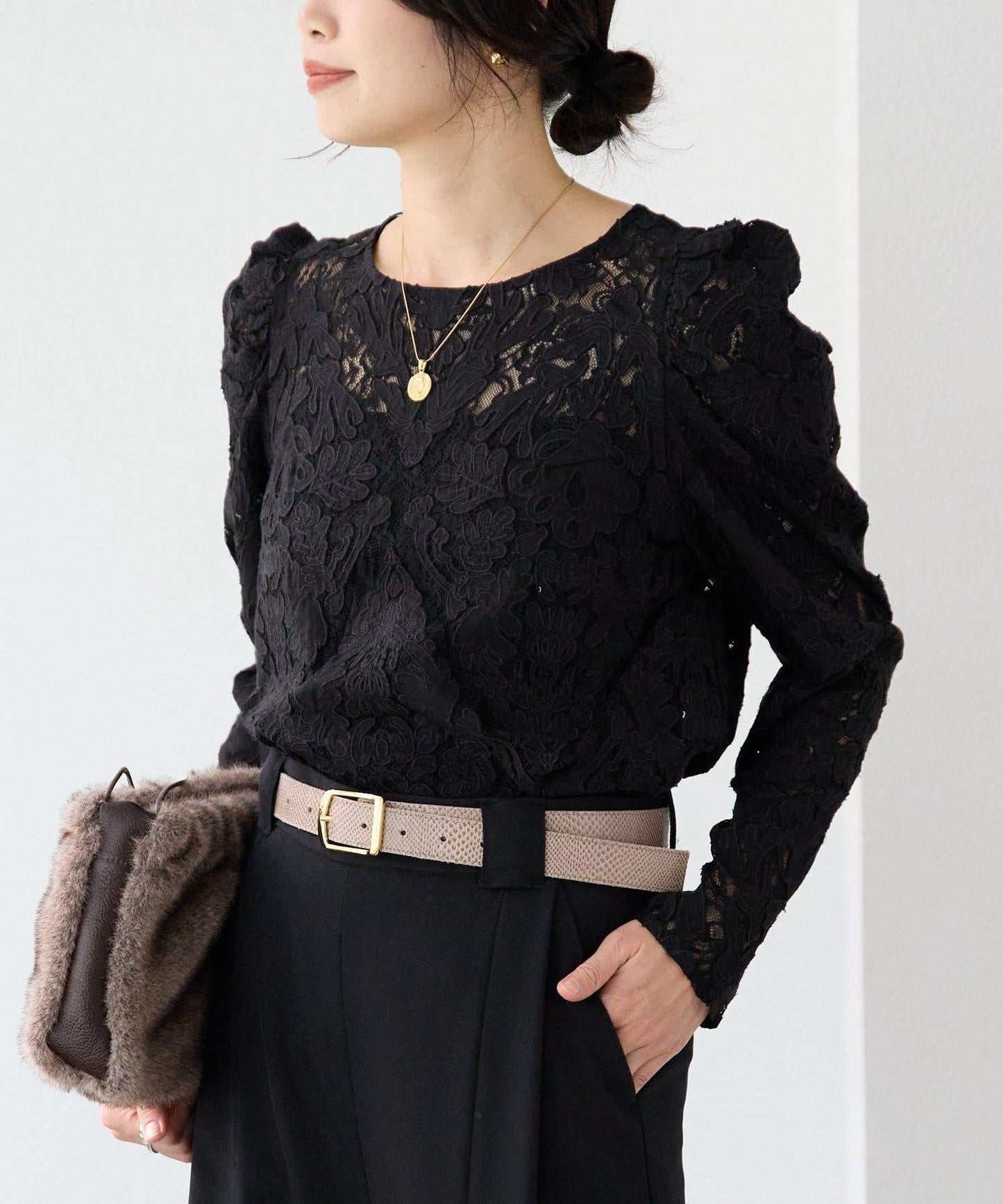 【à Nice (ア ・ニース)】工藝蕾絲襯衫