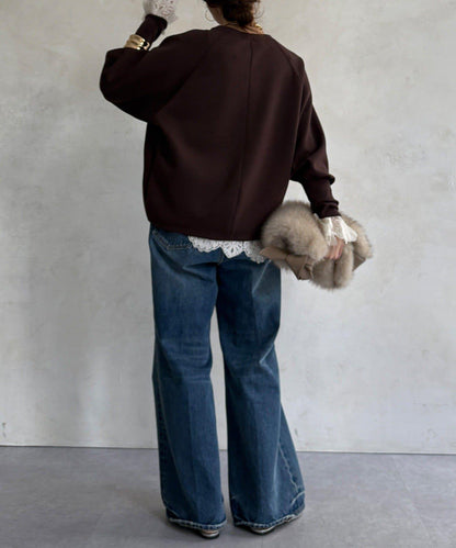 袖口羅紋箱型Logo上衣