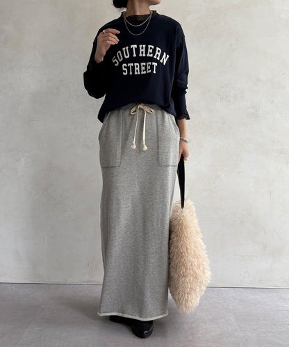 植絨字母疊穿上衣