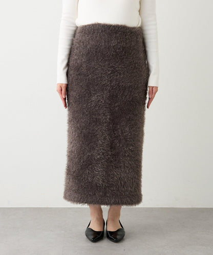 造型點睛之選 軟質長毛背部開衩修身半身裙