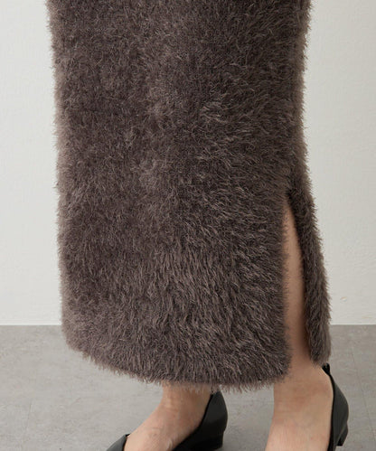 造型點睛之選 軟質長毛背部開衩修身半身裙