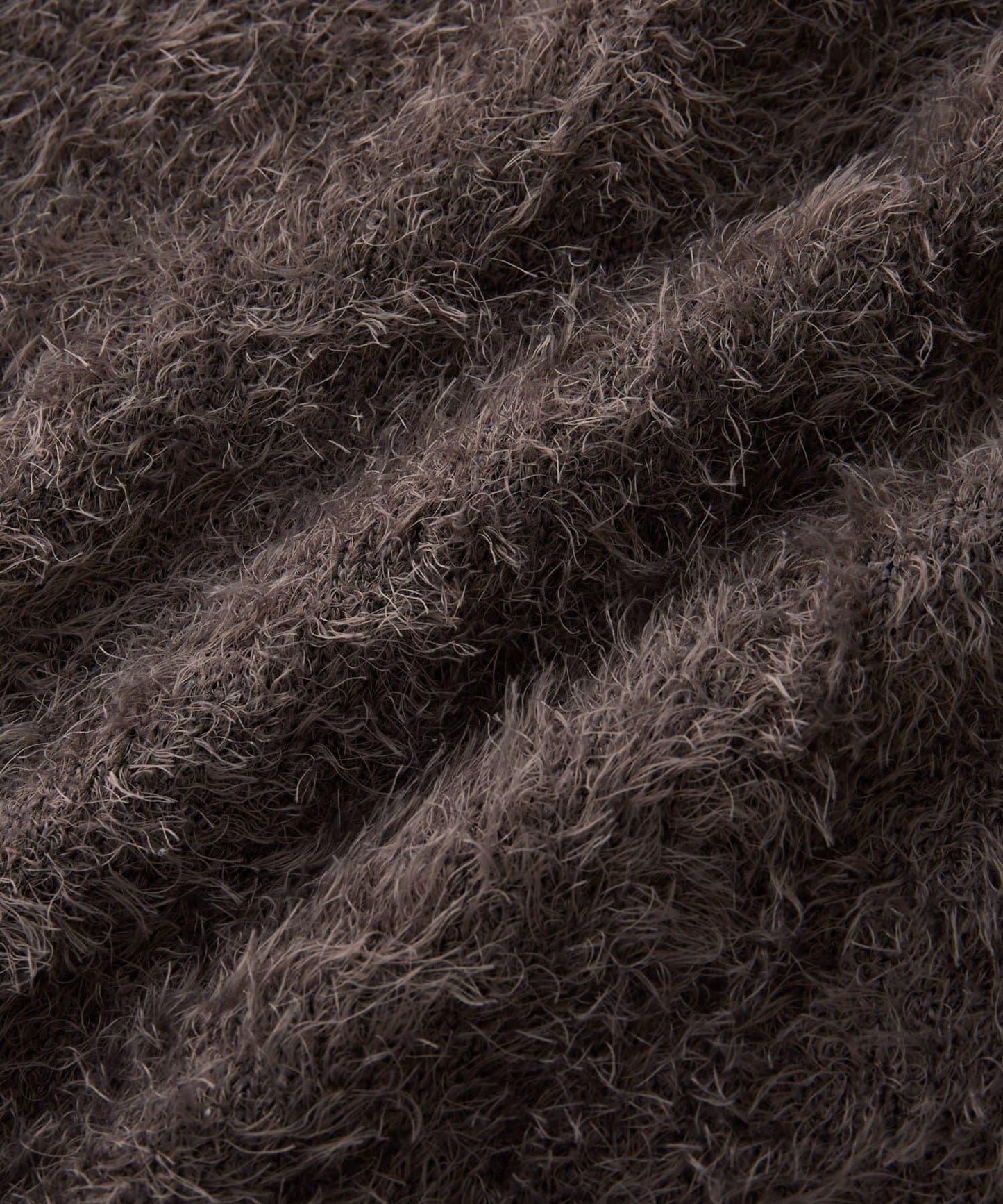 造型點睛之選 軟質長毛背部開衩修身半身裙