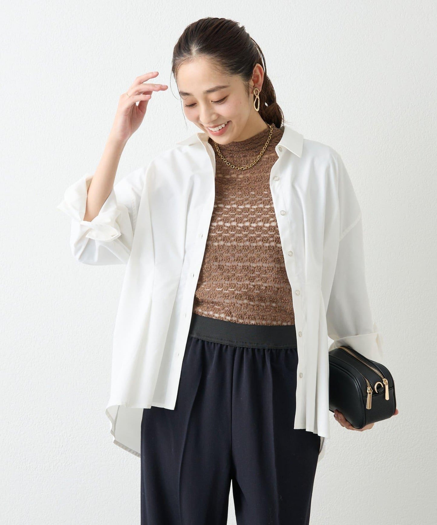 大人可愛◎彈力蕾絲高領套頭衫