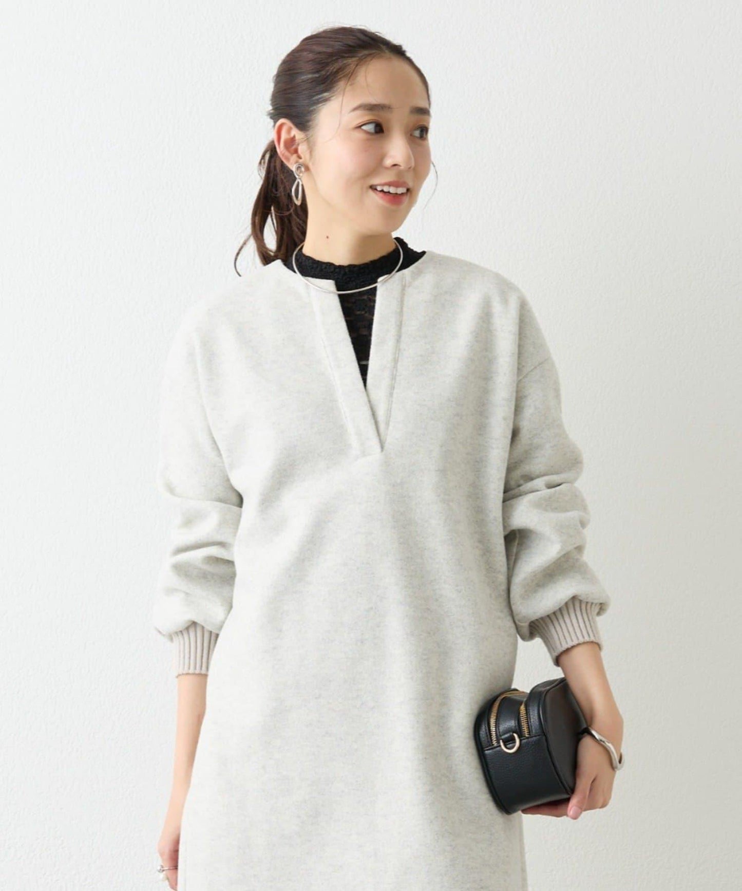 大人可愛◎彈力蕾絲高領套頭衫