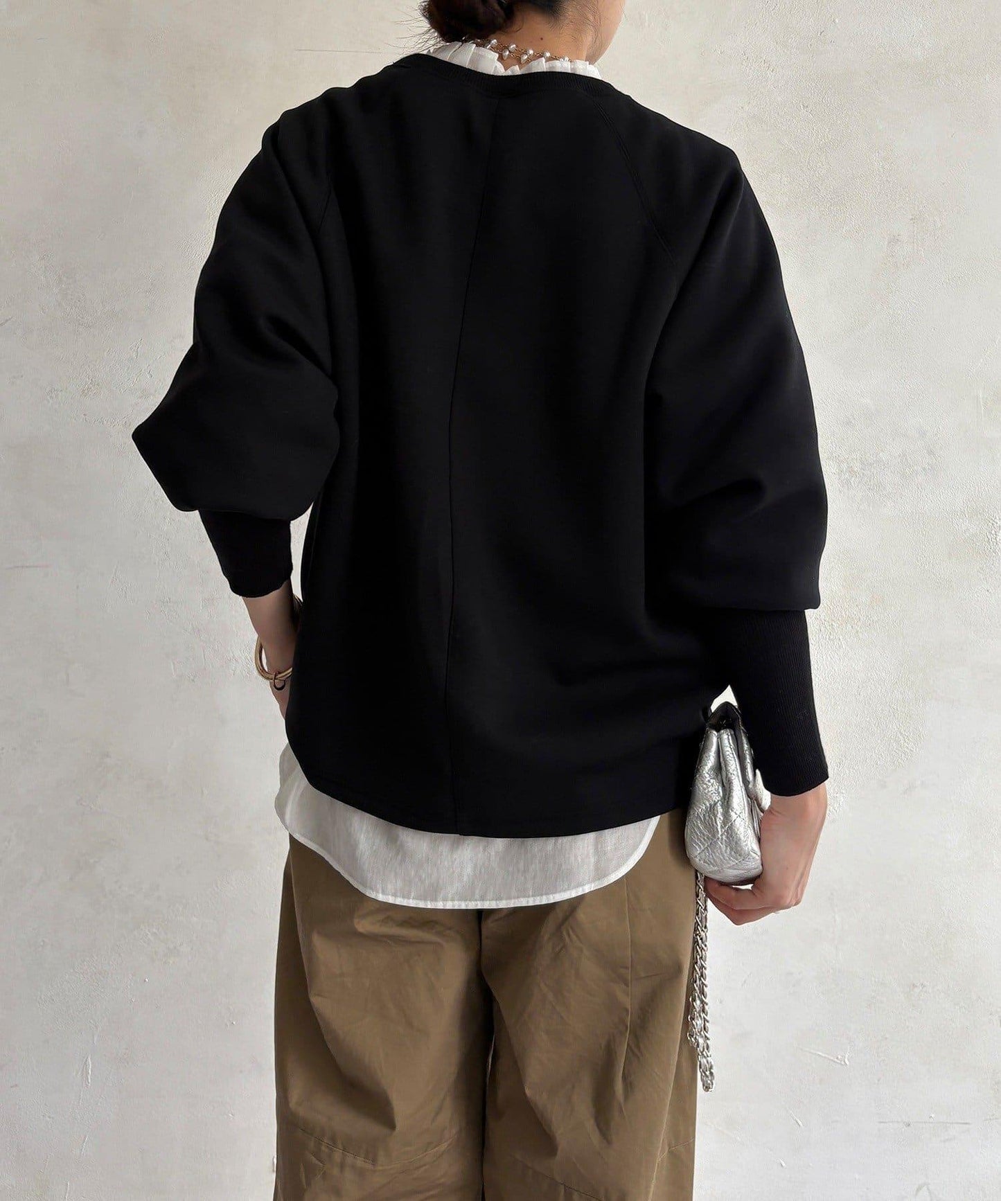 袖口羅紋箱型Logo上衣