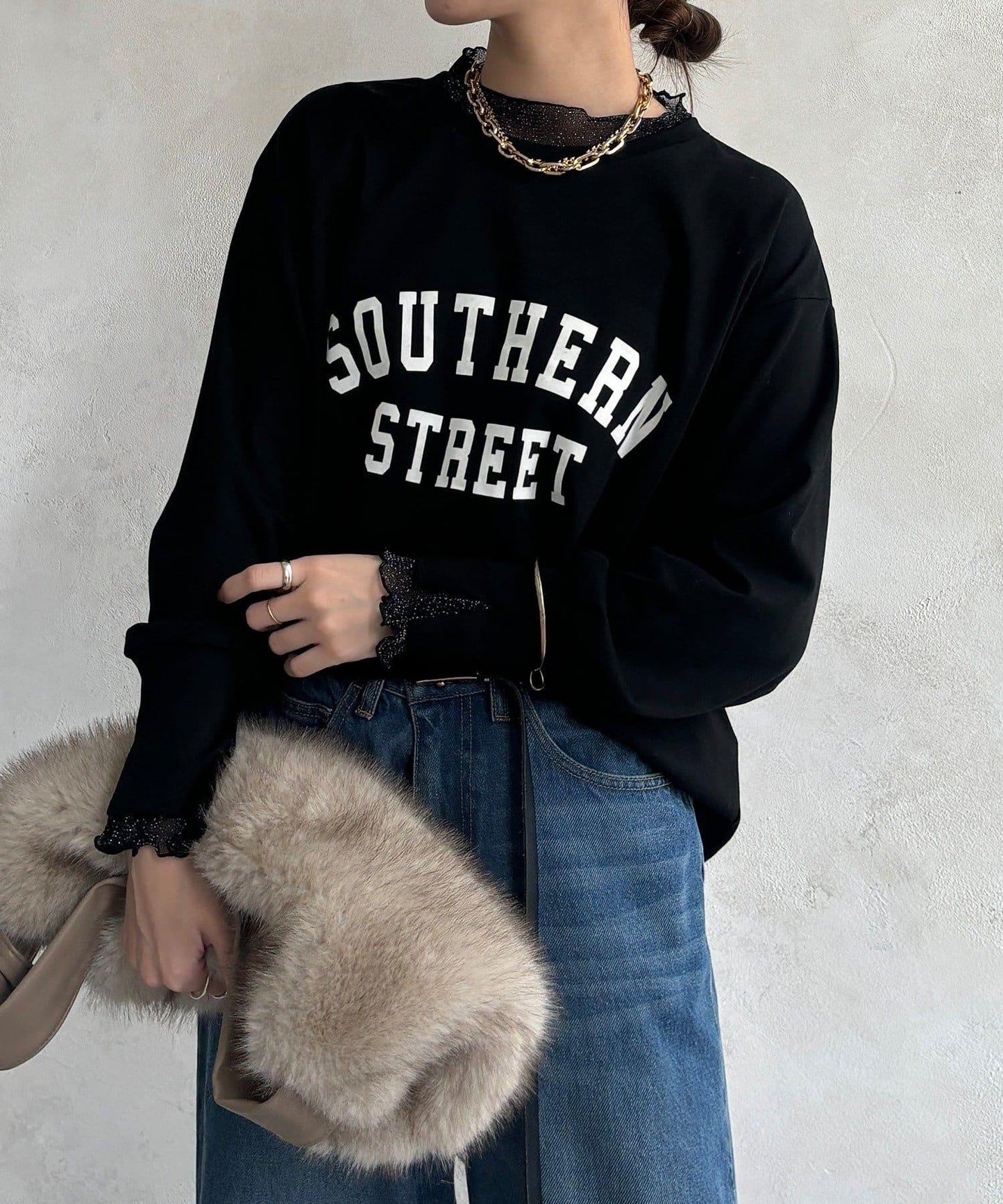 植絨字母疊穿上衣