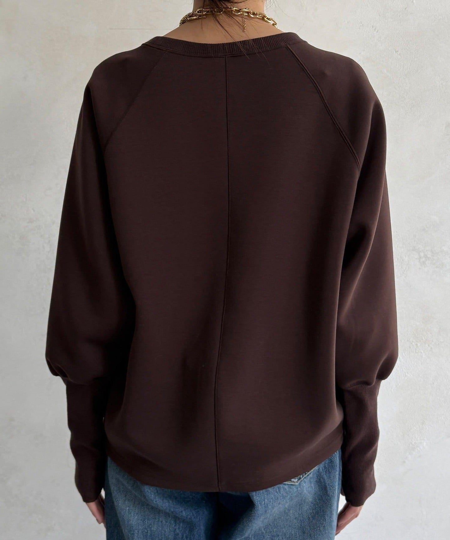 袖口羅紋箱型Logo上衣