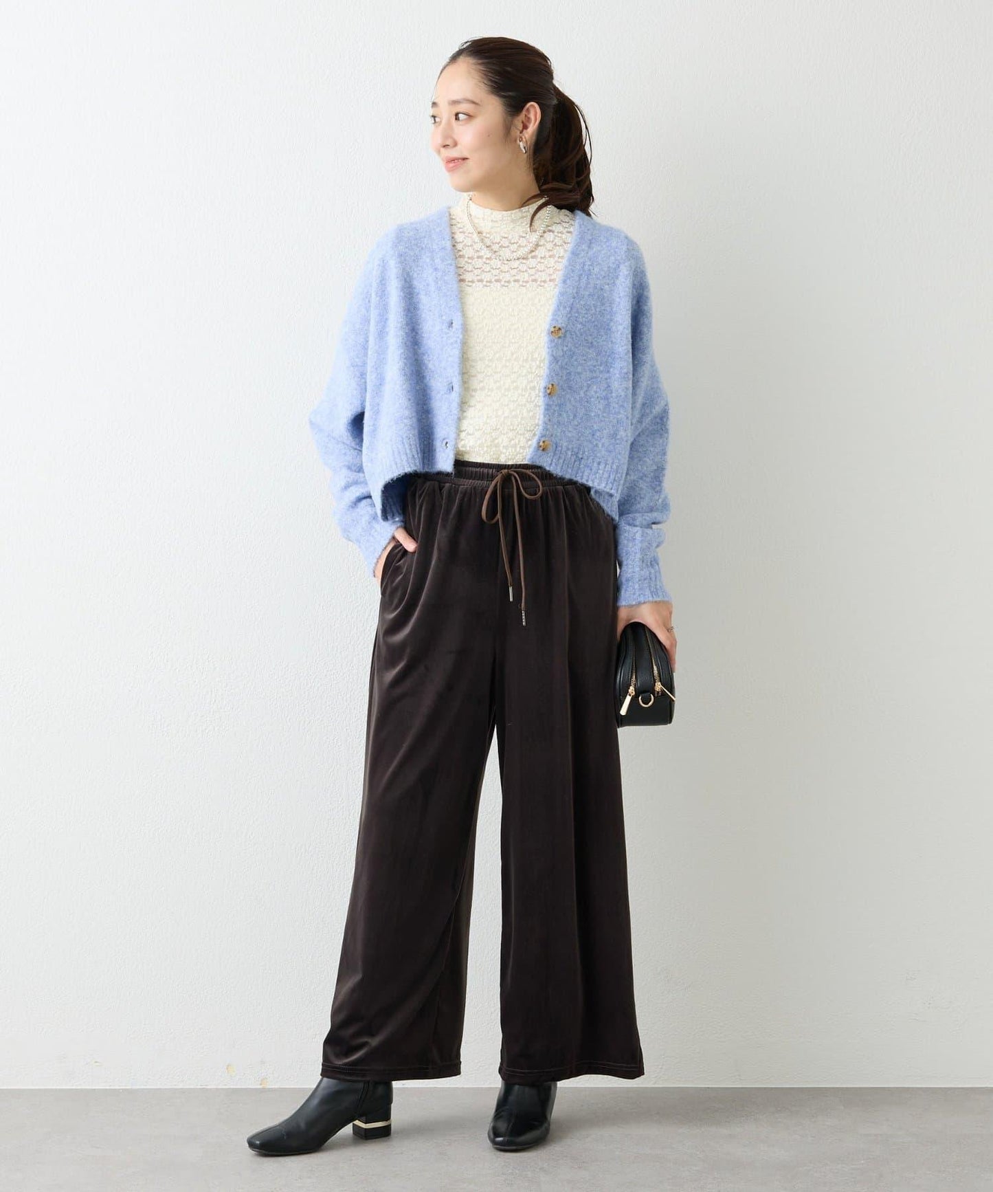 柔軟觸感狐狸絨V領開衫