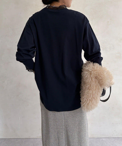 植絨字母疊穿上衣