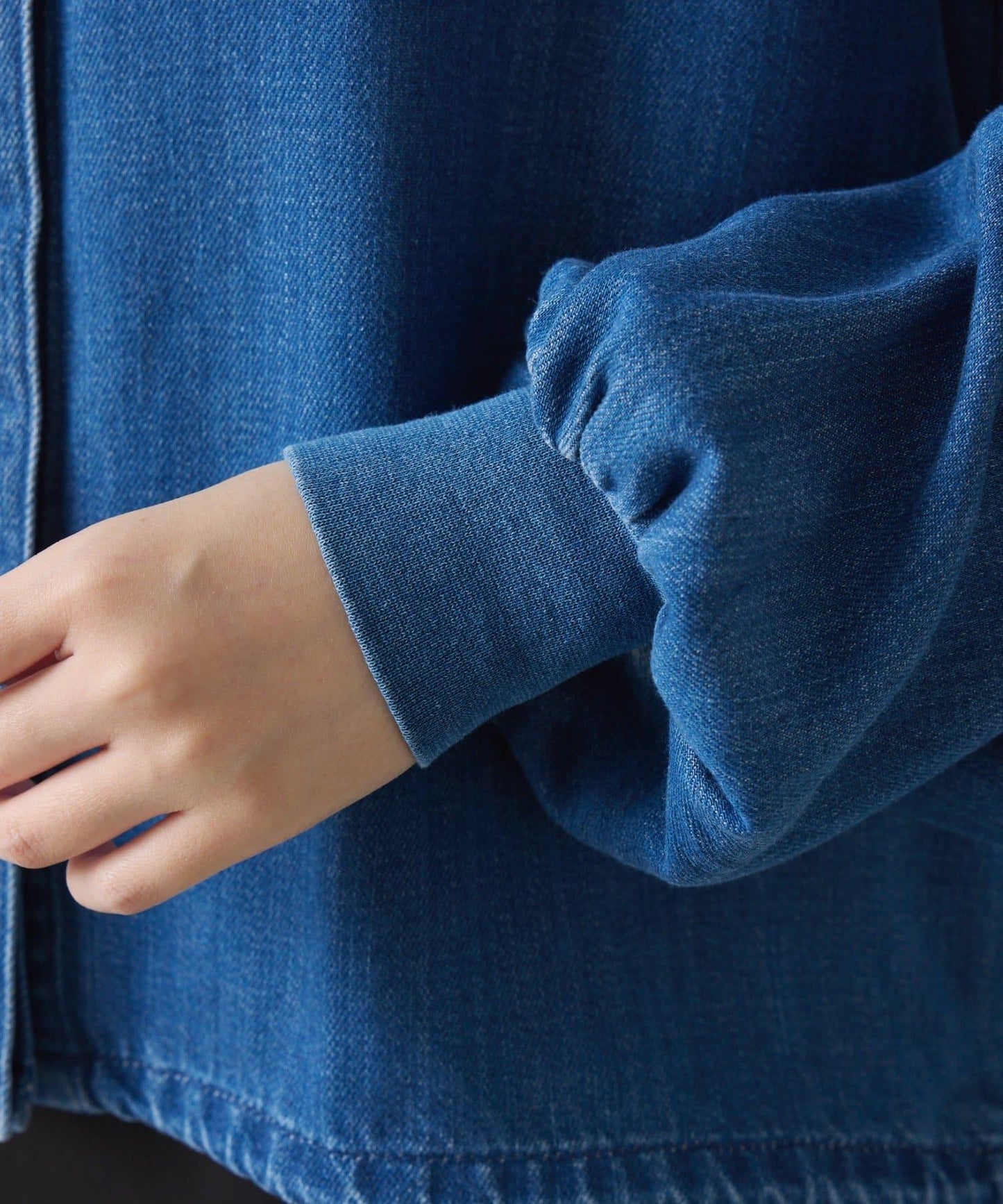 【可自由搭配】Q.anos 抽繩立領牛仔襯衫