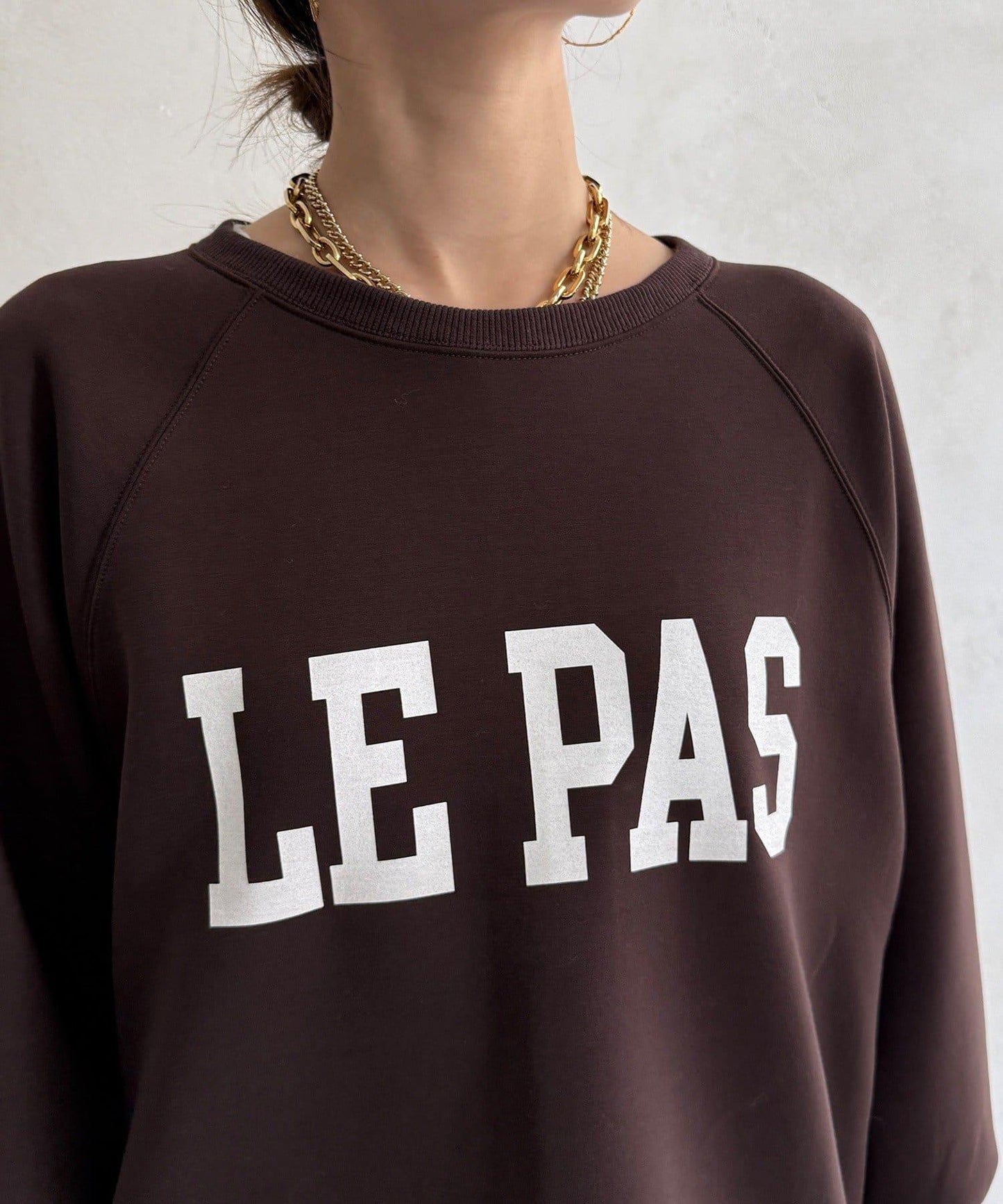 袖口羅紋箱型Logo上衣