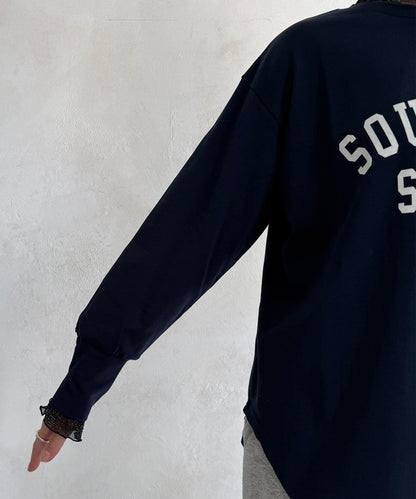 植絨字母疊穿上衣