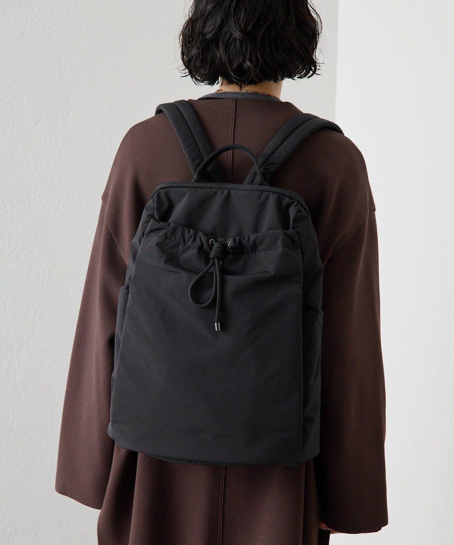 防潑水/A4尺寸兼容抽繩雙肩包