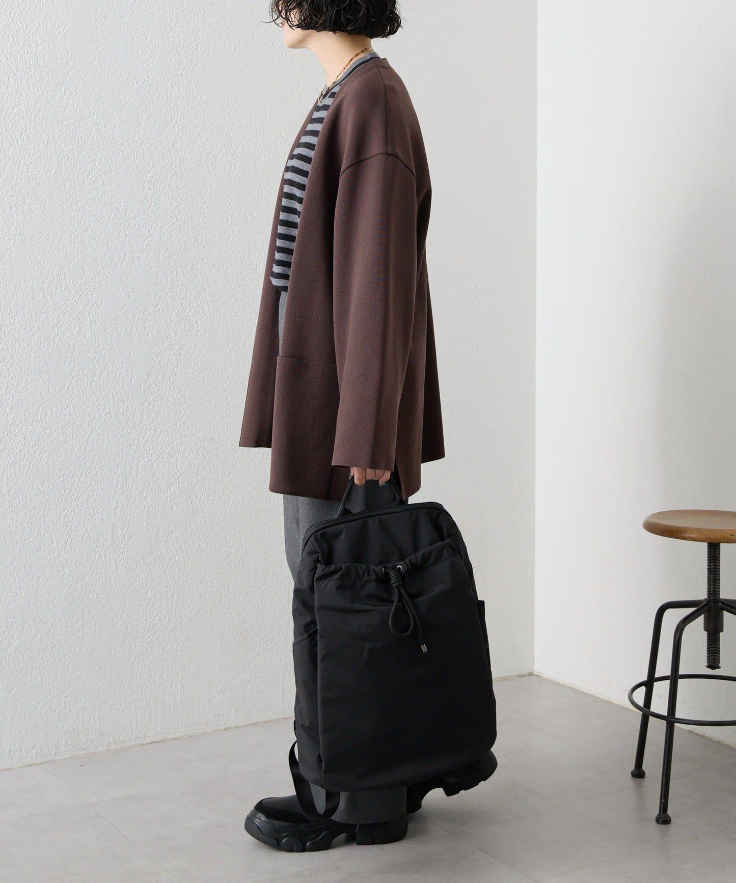 防潑水/A4尺寸兼容抽繩雙肩包