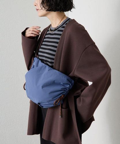 防潑水/超輕量300g抽繩單肩包