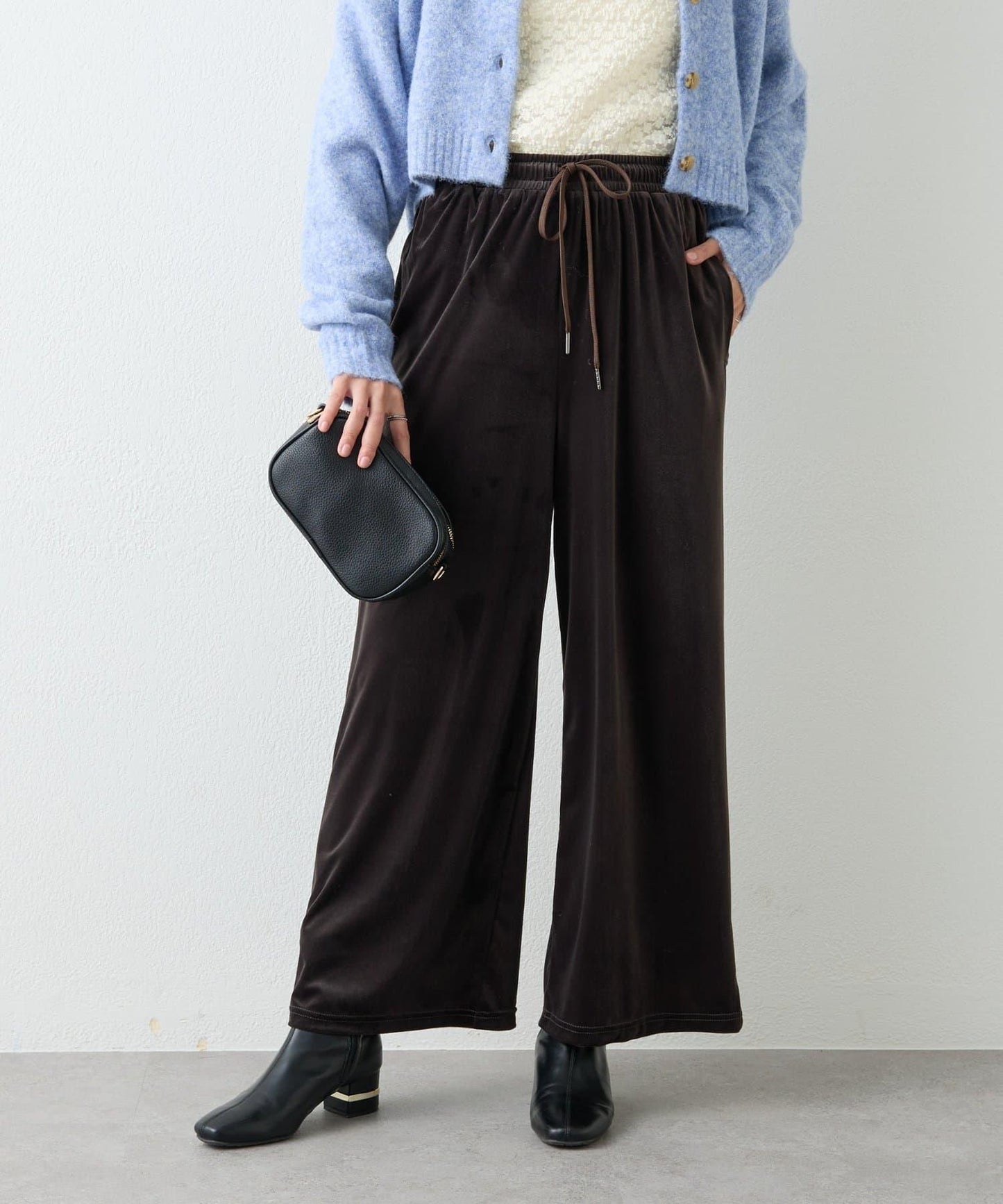 舒適穿著感透視天鵝絨休閒褲