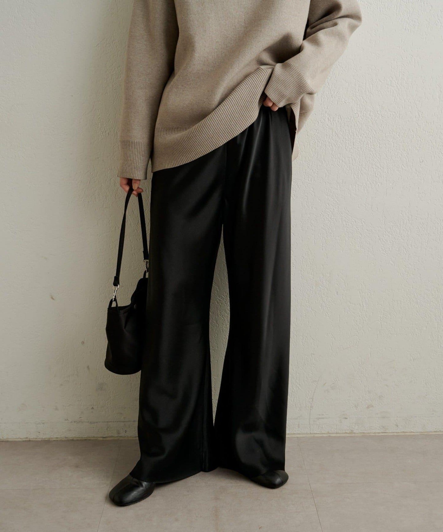 緞面斜裁休閒褲