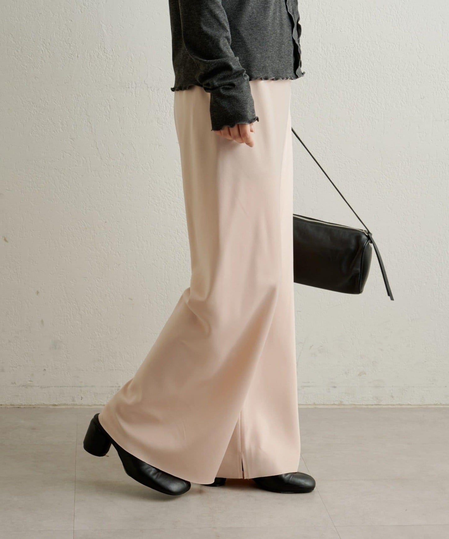 緞面斜裁休閒褲