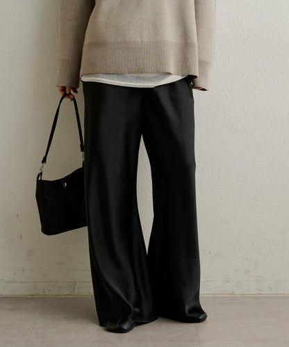 緞面斜裁休閒褲
