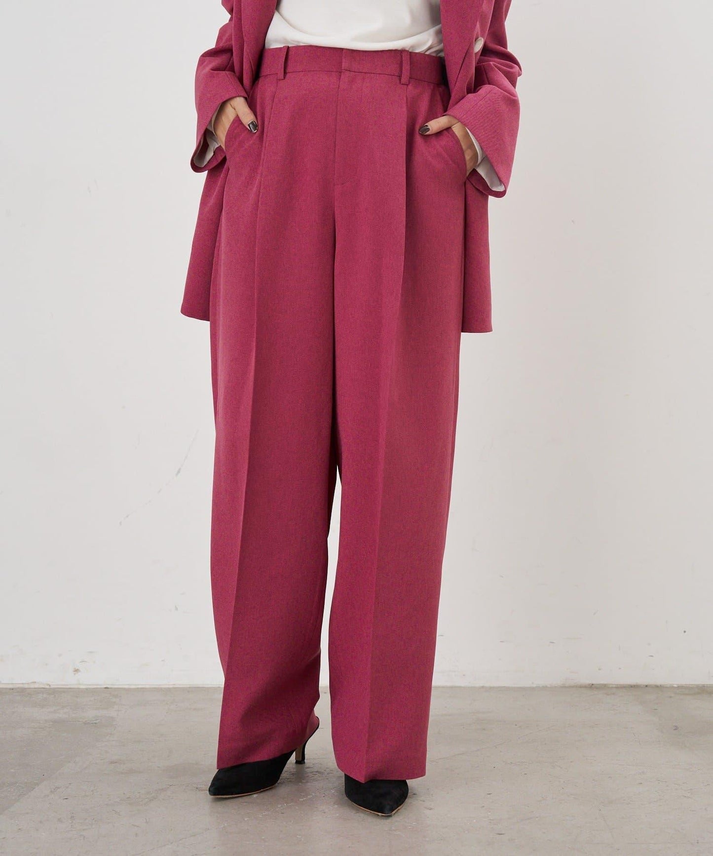 【26SS】寬鬆褶皺長褲