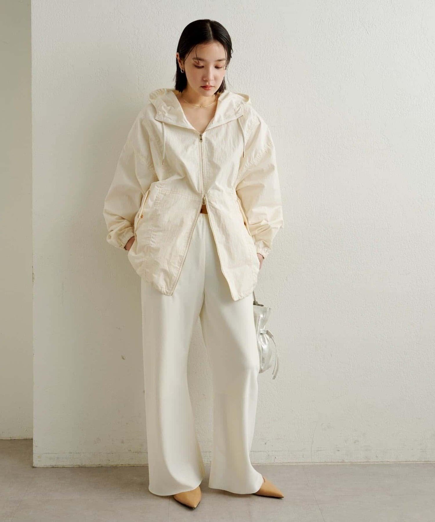 緞面斜裁休閒褲