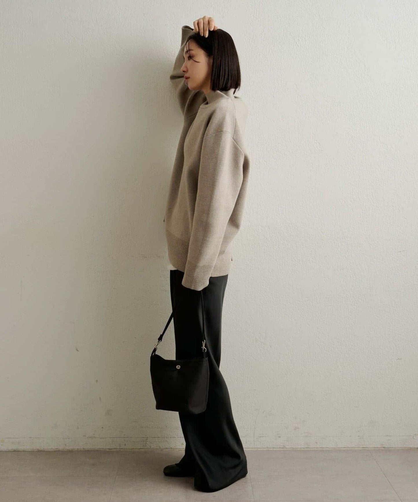 緞面斜裁休閒褲