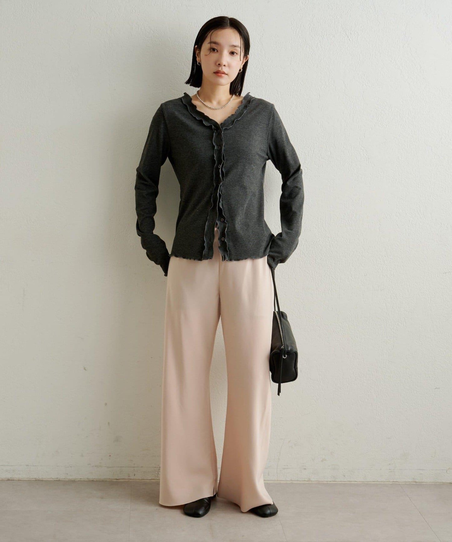 緞面斜裁休閒褲