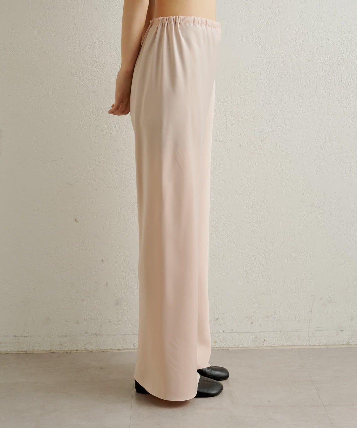 緞面斜裁休閒褲