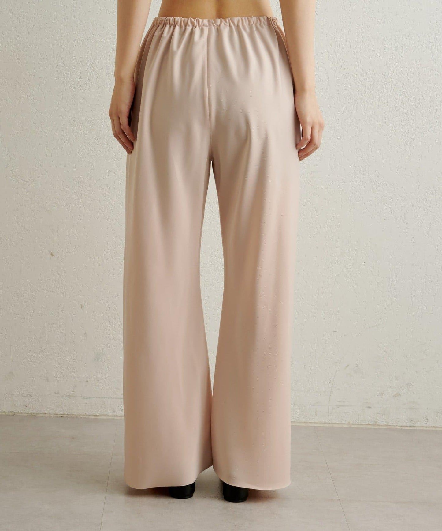 緞面斜裁休閒褲