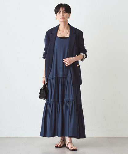 緞面多層吊帶連衣裙