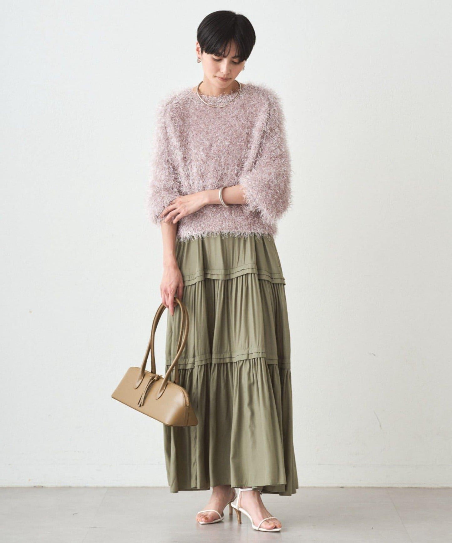 緞面多層吊帶連衣裙