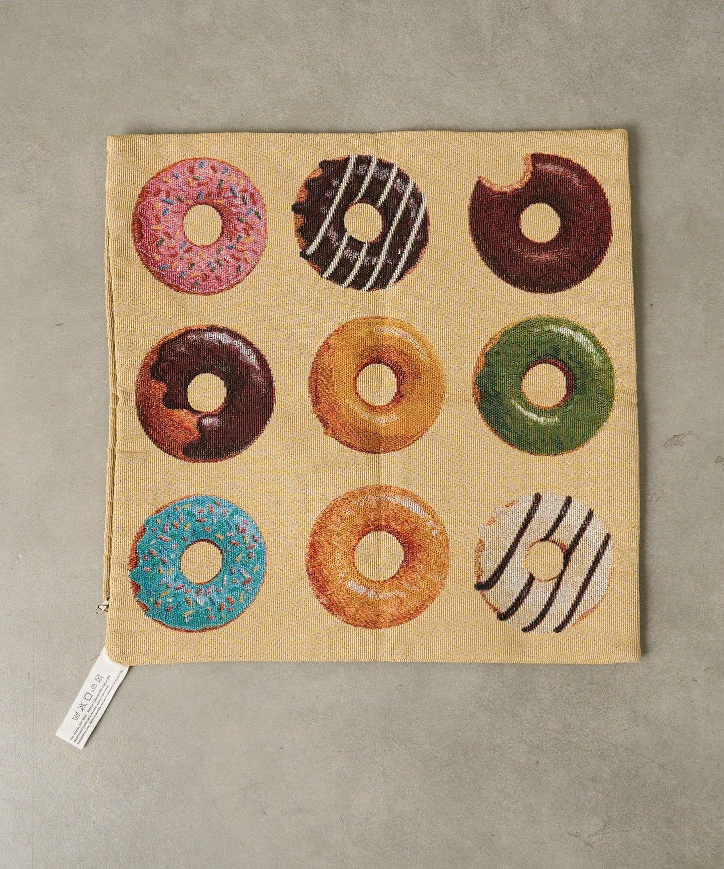 B-DAY DONUTS 靠墊套