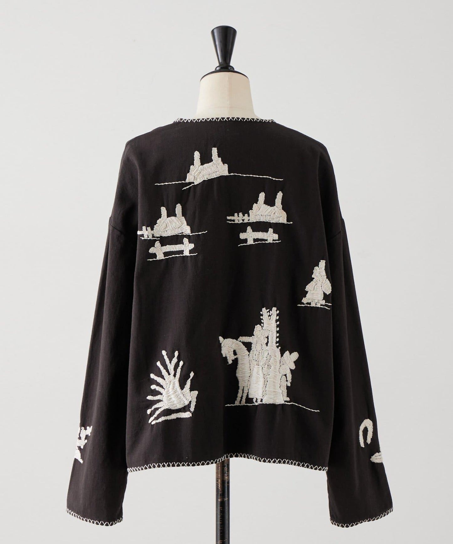 《近日開始》無領墨西哥風夾克