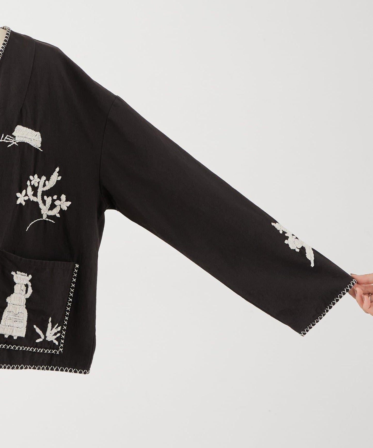 《近日開始》無領墨西哥風夾克