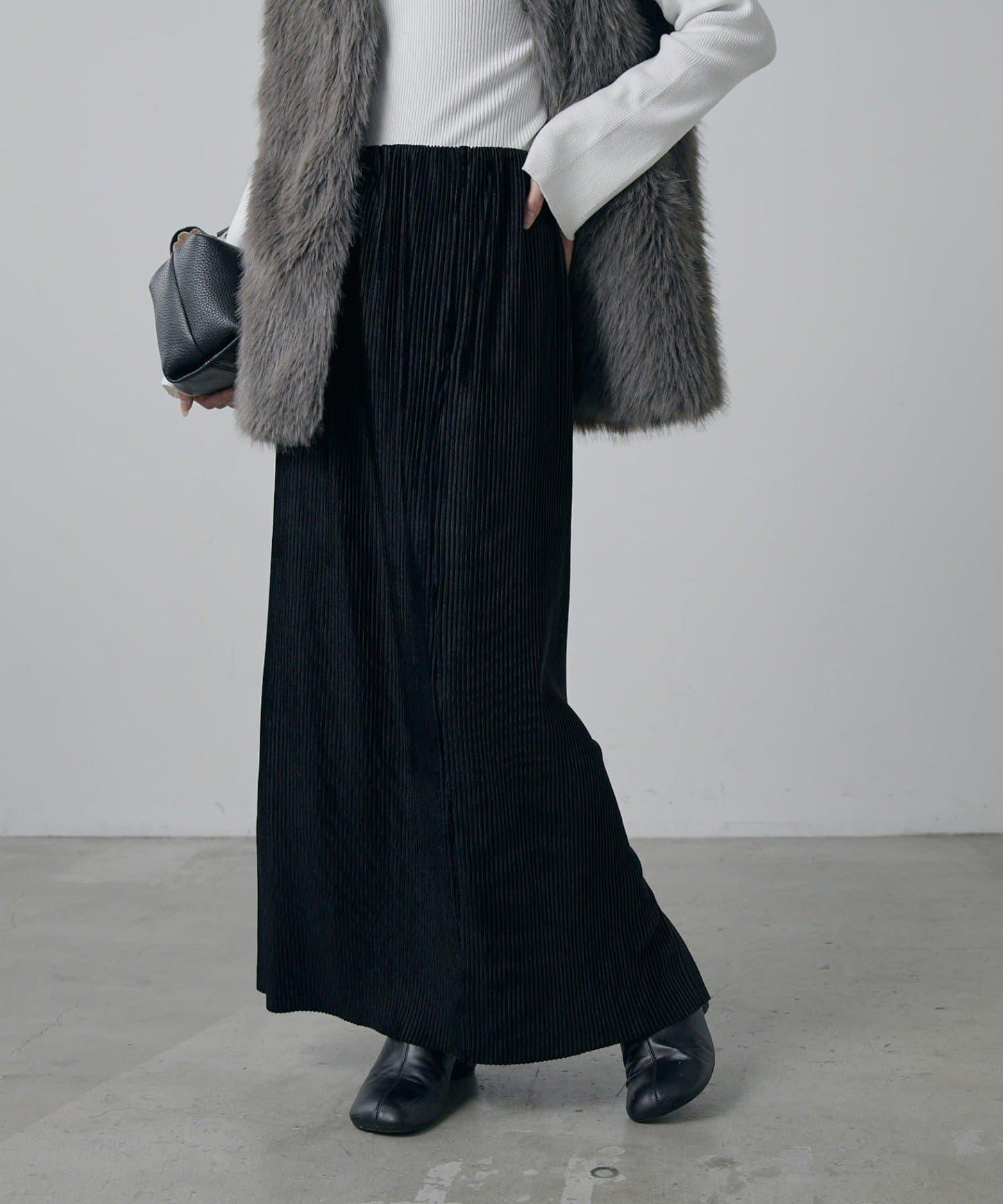 天鵝絨百褶修身半身裙