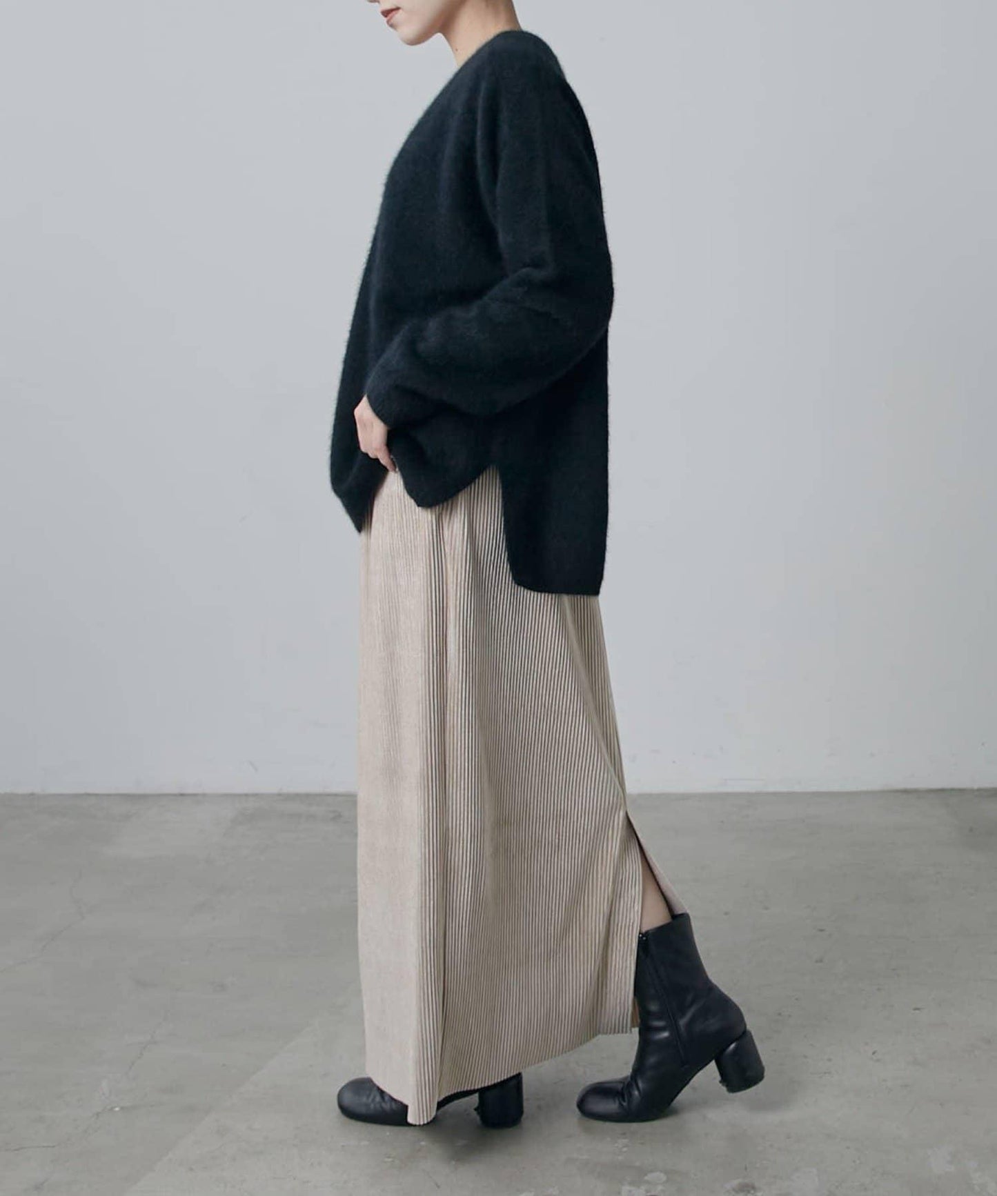 天鵝絨百褶修身半身裙