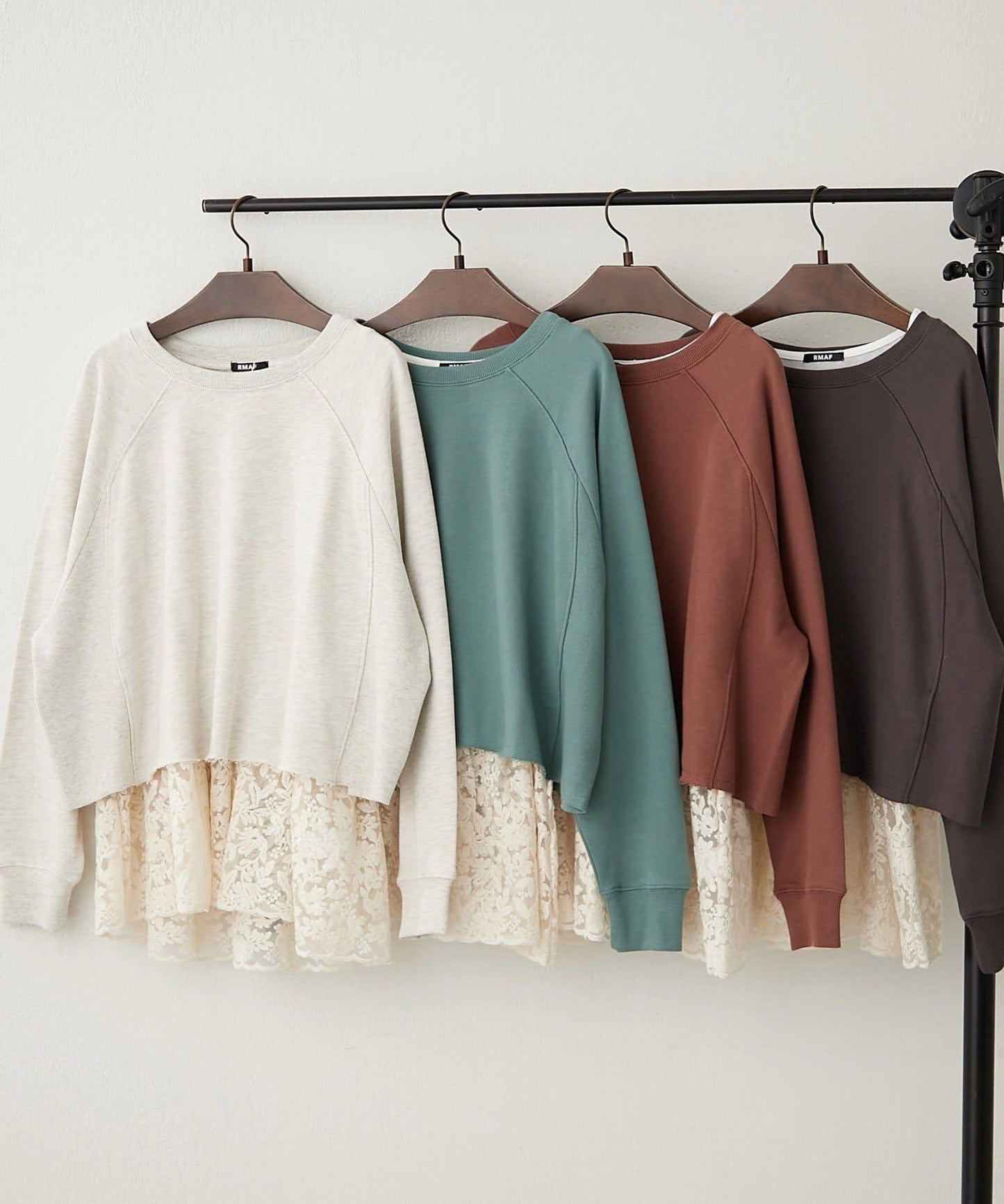 2套裝單品【RMAF】衛衣套頭衫+蕾絲吊帶背心