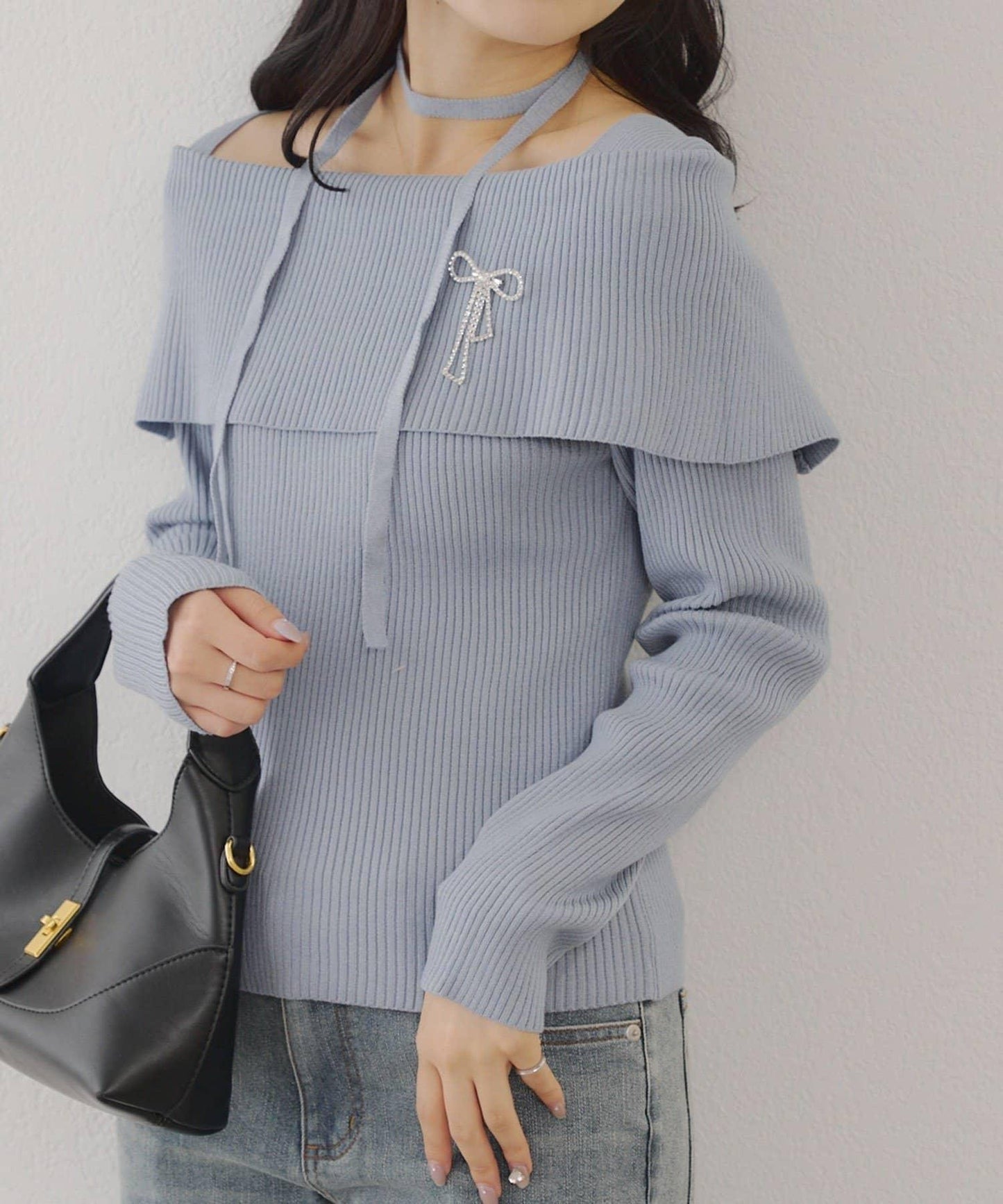 【RMAF】一字肩配胸針針織衫