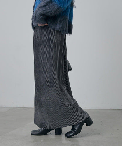 天鵝絨百褶修身半身裙