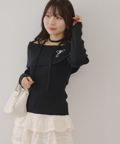 【RMAF】一字肩配胸針針織衫