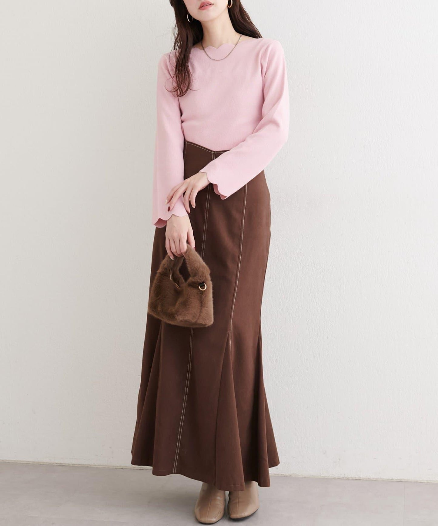 波浪邊亮片針織衫