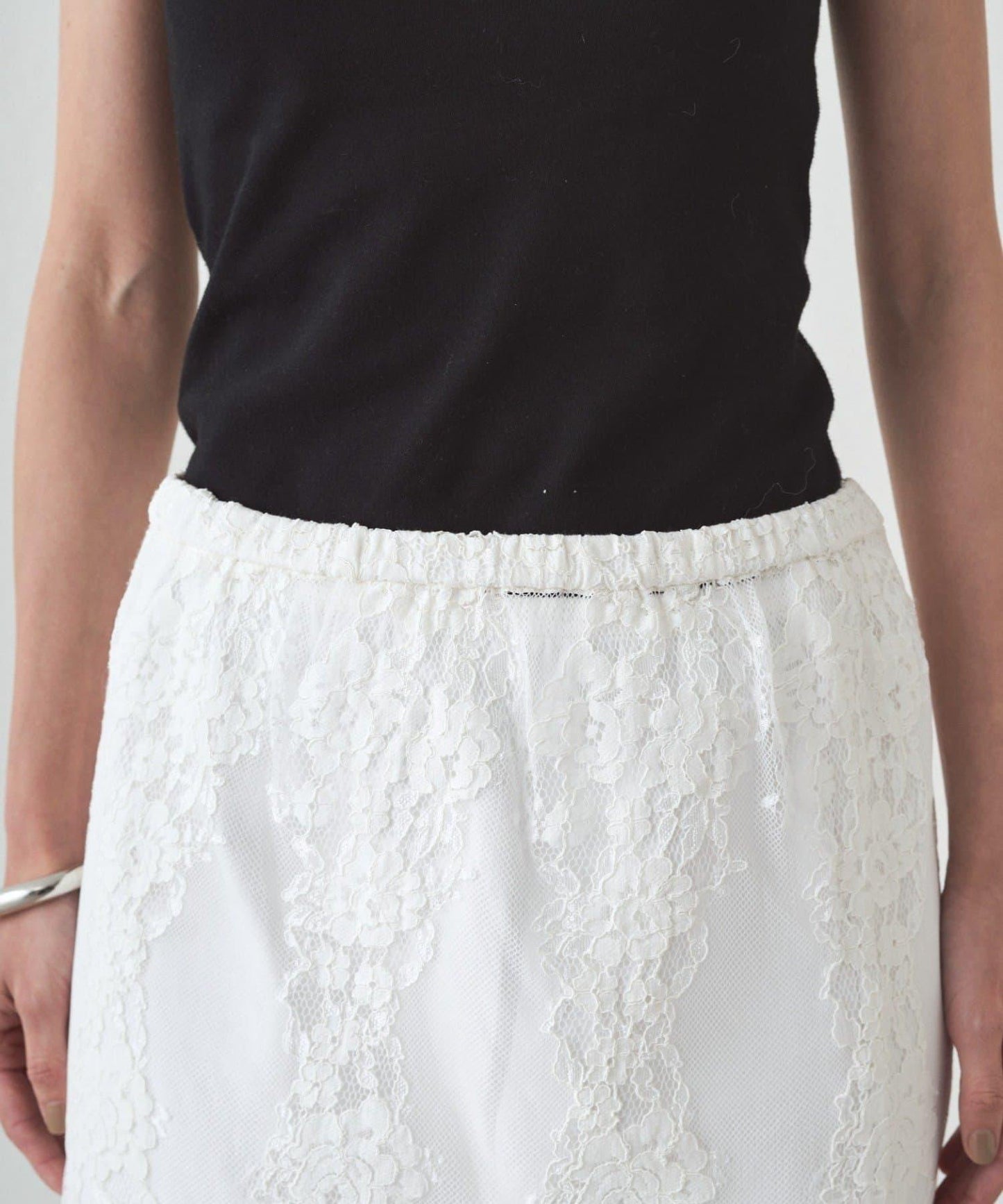 蕾絲半身裙