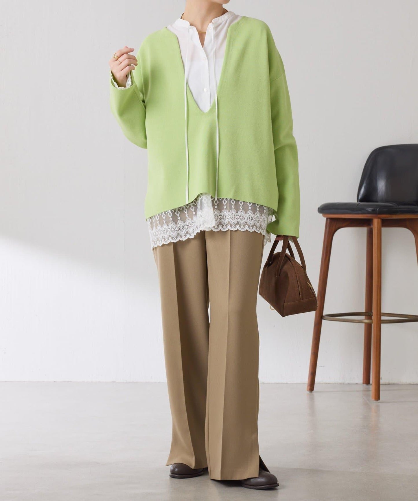 【顯瘦◎】V領巴斯克針織衫