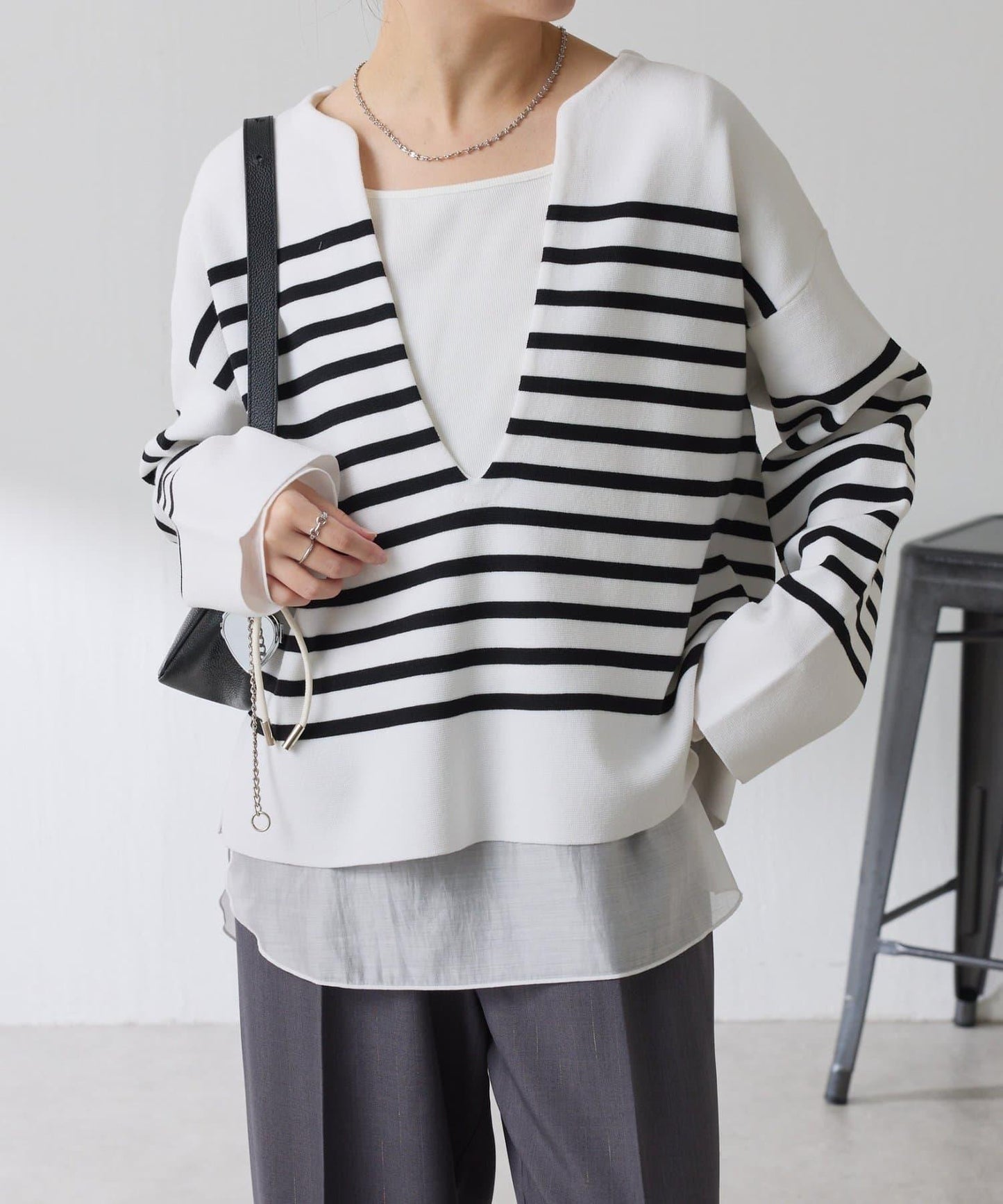 【顯瘦◎】V領巴斯克針織衫