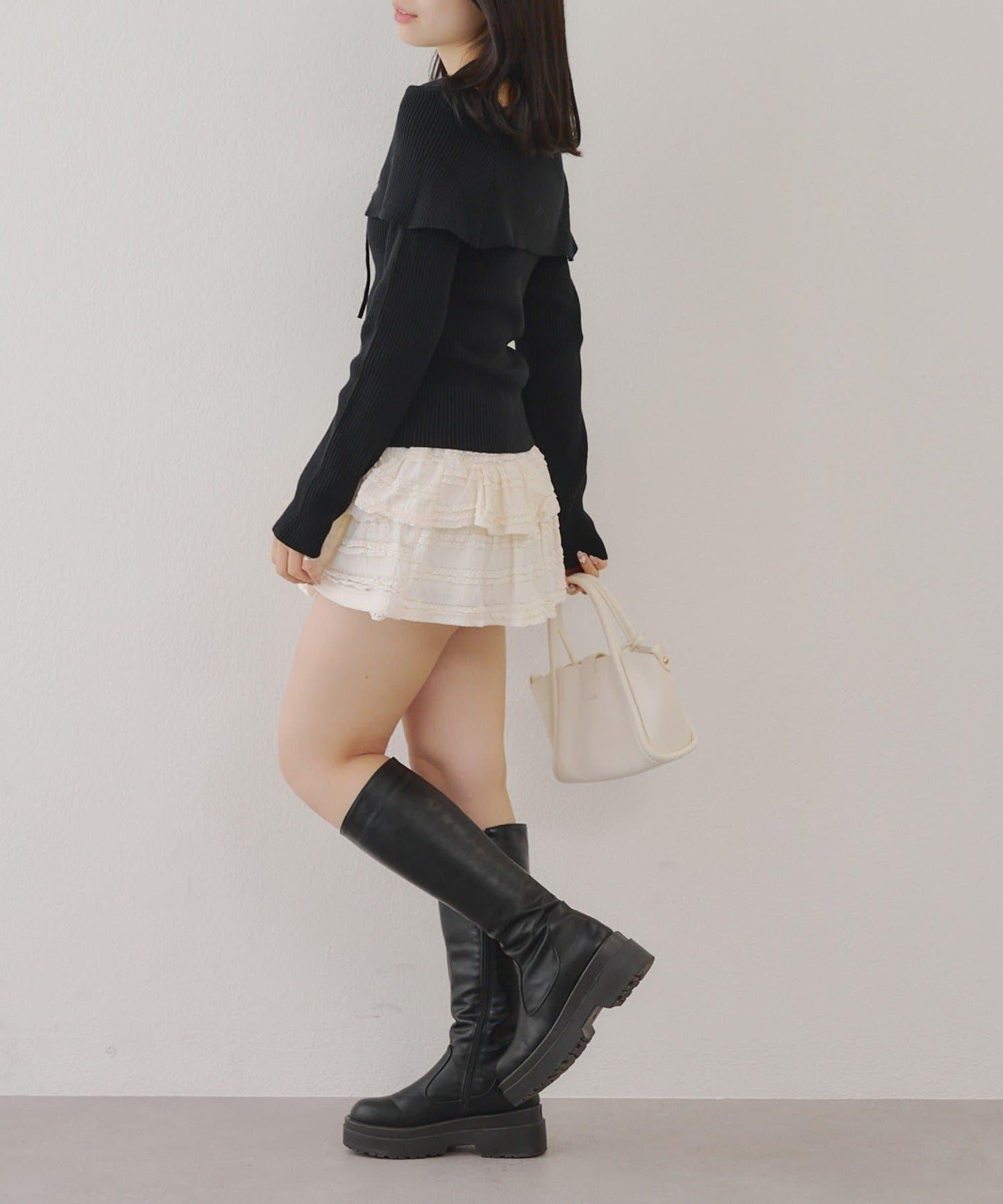 【RMAF】一字肩配胸針針織衫